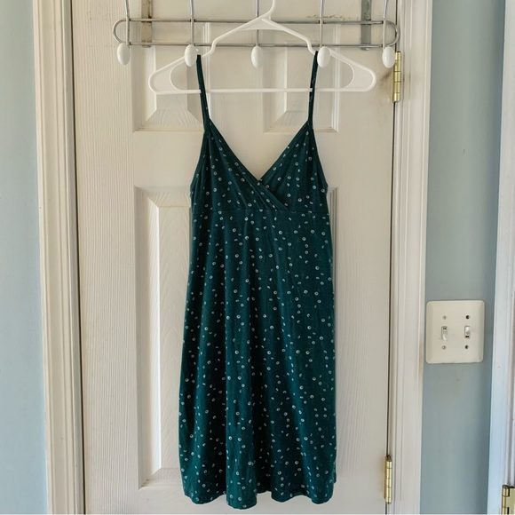 Brandy Melville Dresses & Skirts - Brandy Melville Amara Dress